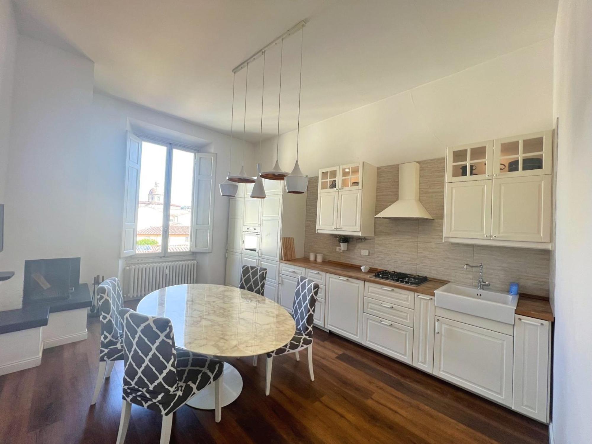 Santa Rosa Florence Apartments 3 Bedrooms - Private Parking Εξωτερικό φωτογραφία